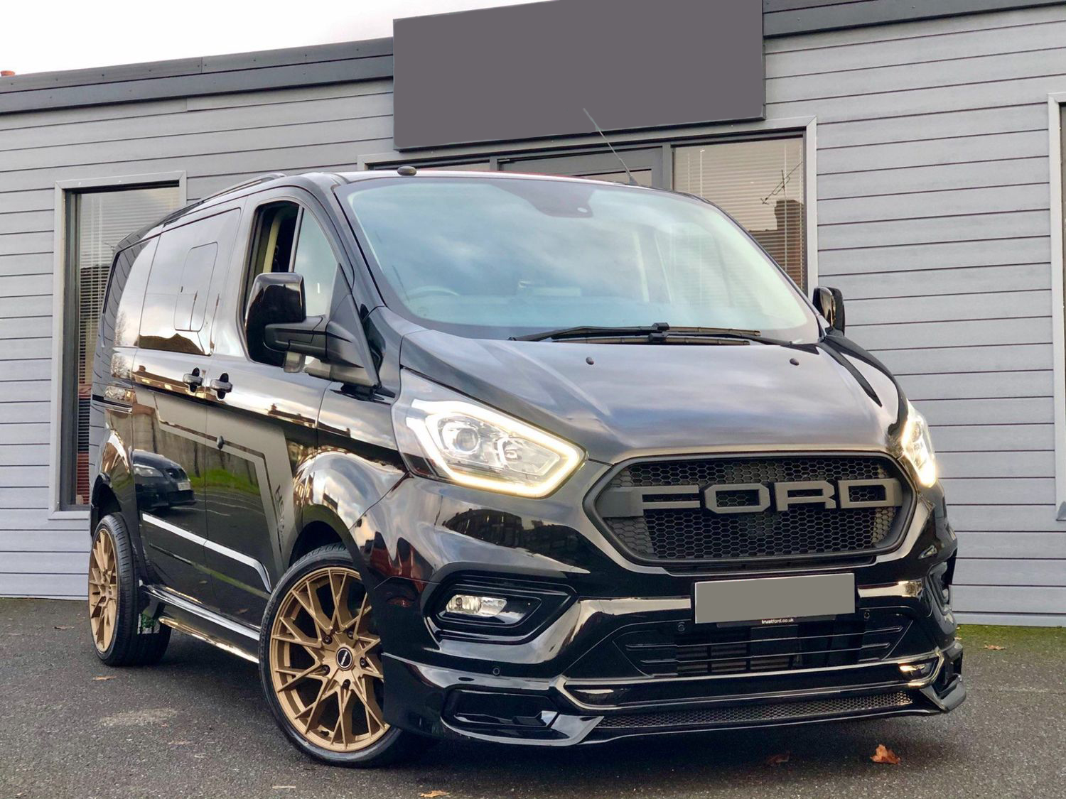 Ford Tourneo Custom X Final Edition - styling, Transit body kit - Carlex  Design