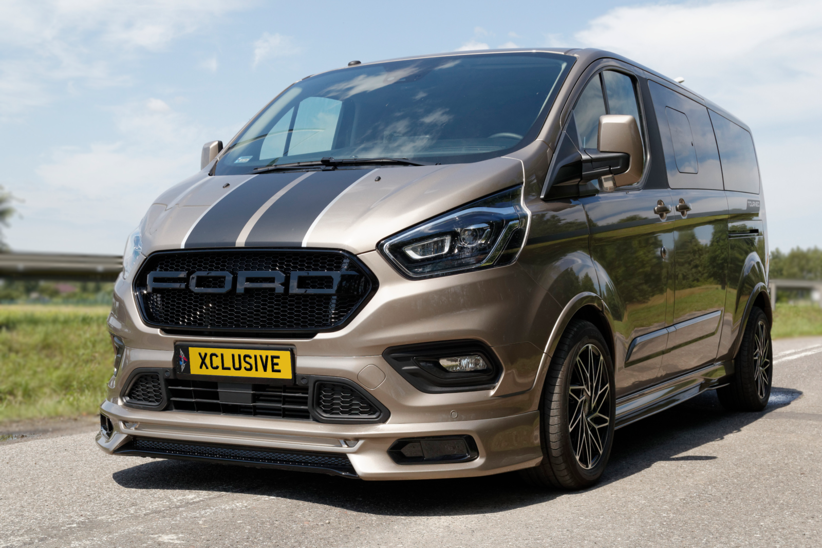 A Ford Transit Custom Sport with out Sport Front add on attached.